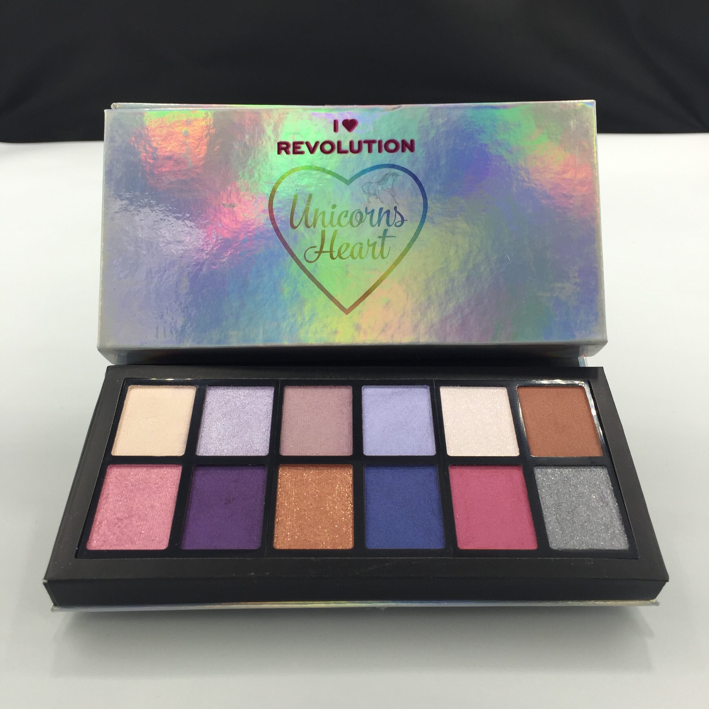 I Heart Revolution Unicorns Heart Eyeshadow Palette ( 12 Shades )