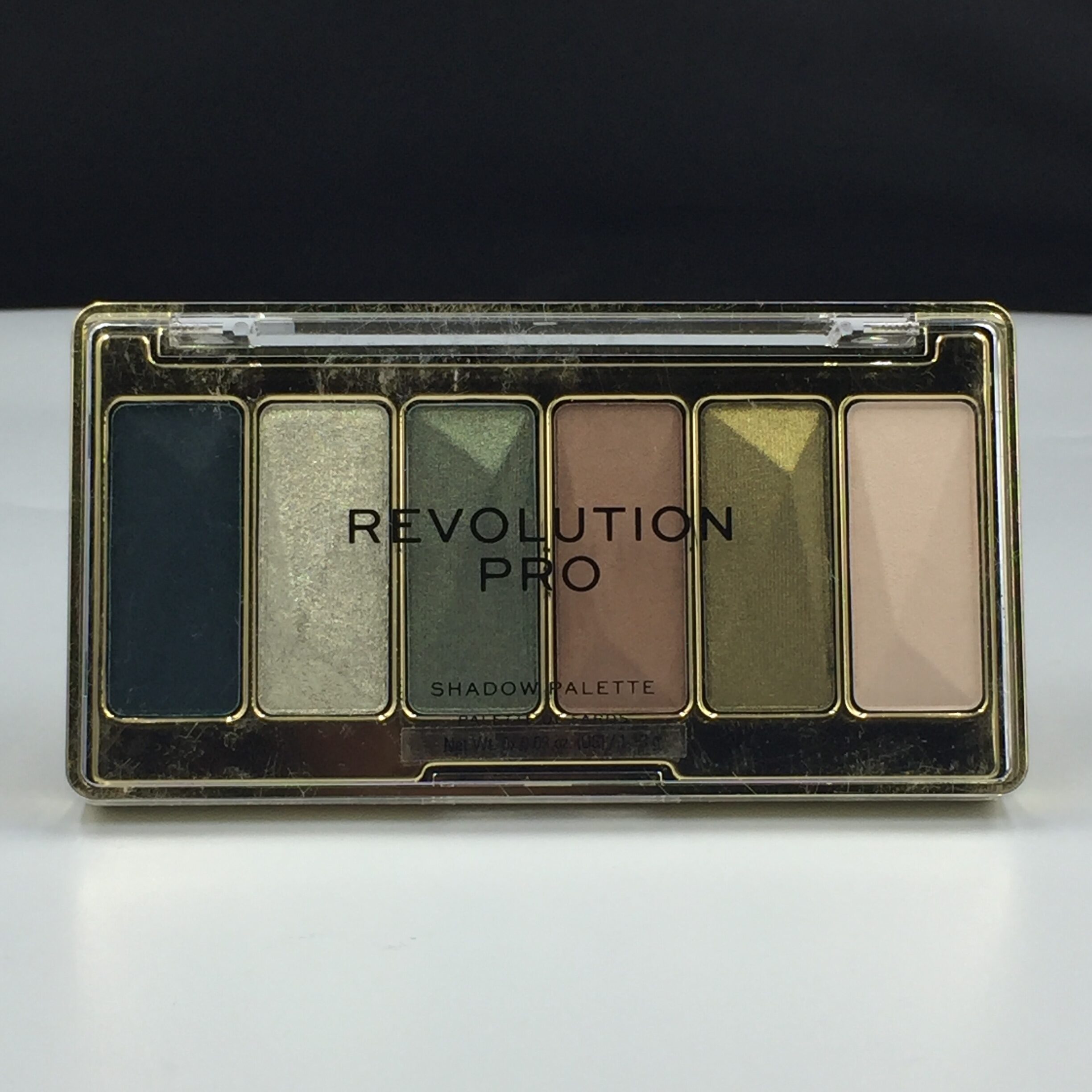 Revolution Pro Moments Eyeshadow Palette ( Enchanting )
