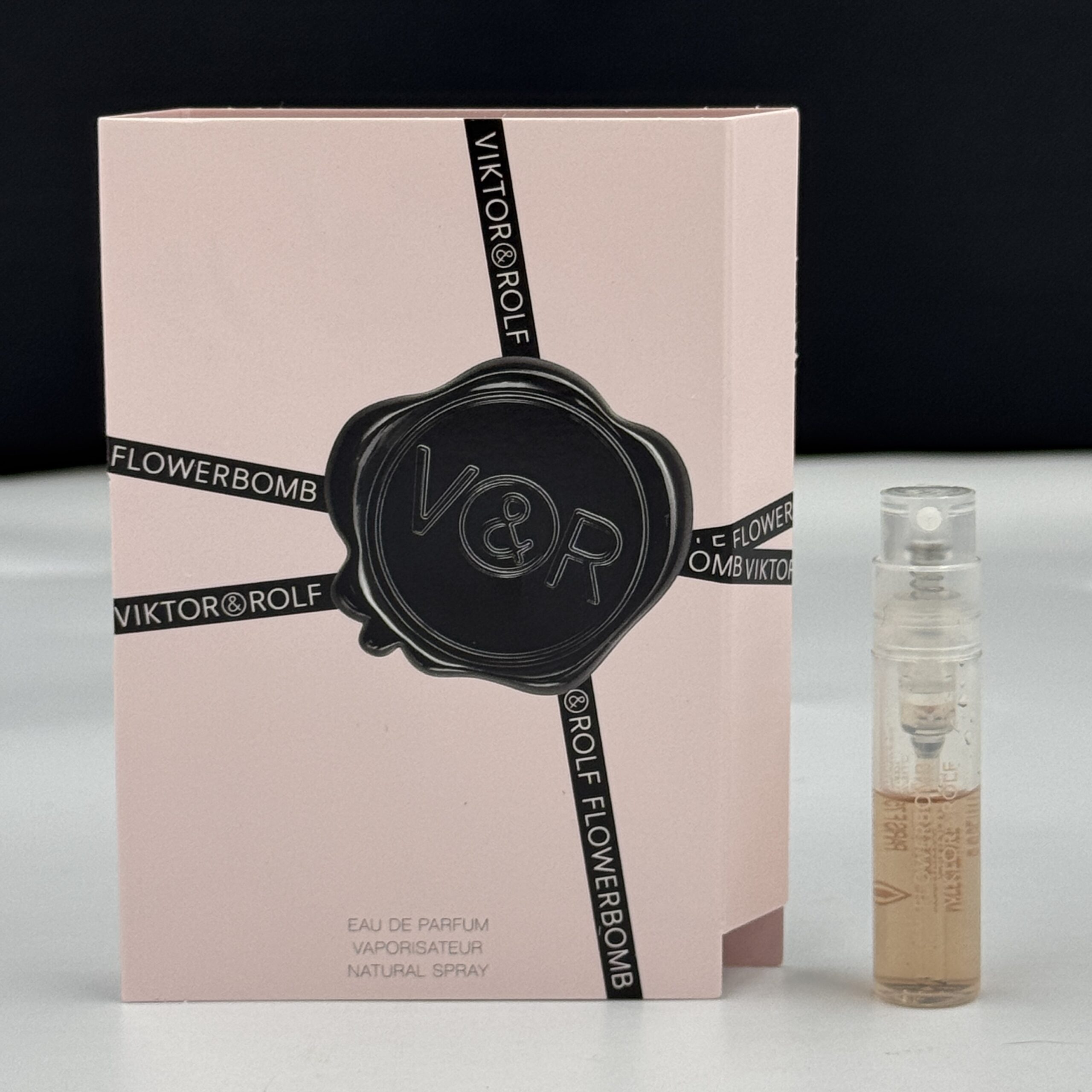 Viktor & Rolf Flowerbomb Edp l Spray Samples 1.2m